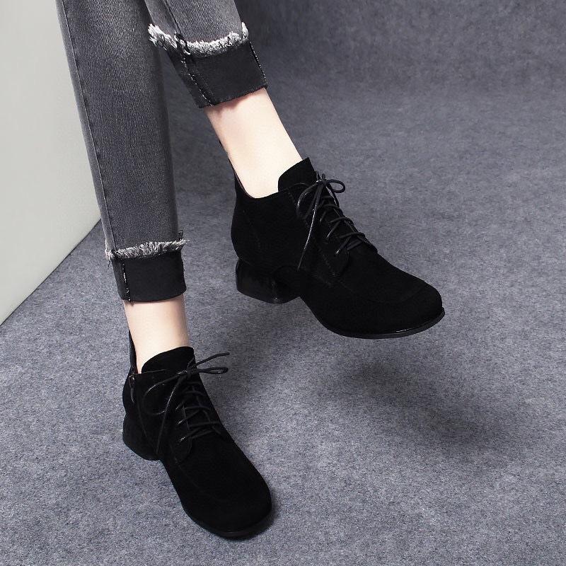 

Женские ботинки 2025 осень и зима новые на шнуровке иностранные черные ботинки Мартин ремешки матовая овчина круглый носок боковая молния короткие ботинки 39