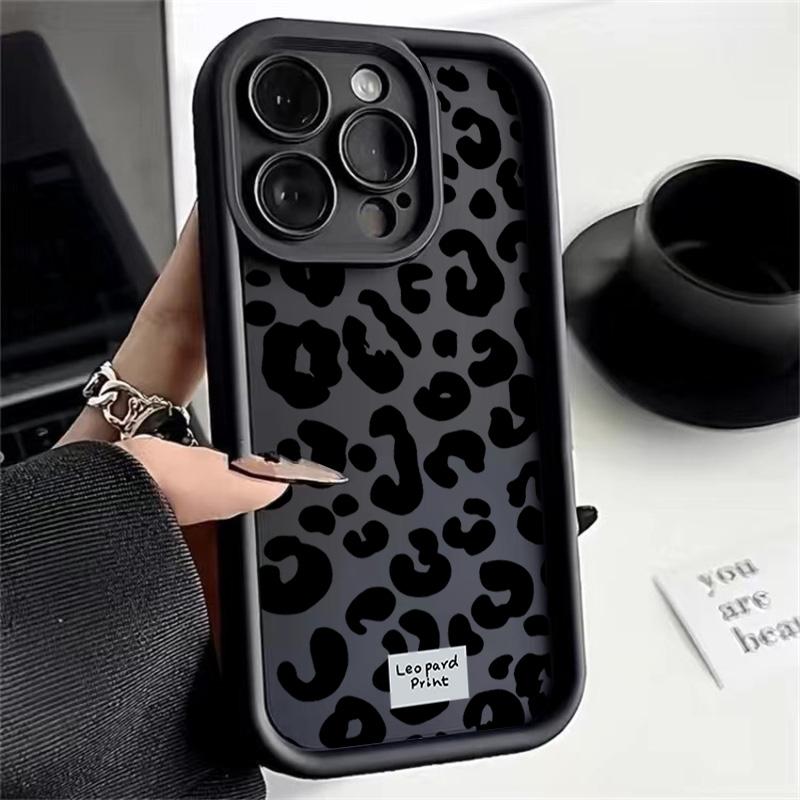 Fashion Retro Leopard Bracelet Chain Case For Motorola Moto G22 G32 G52 G30 G53 G15 G14 G60 G35 G24 E14 E13 E32 E22 E40 G9 Play