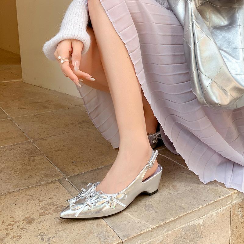 Coarse heel bag head single shoes women's spring and summer 2025 new pointed high heel sandals women's skirt with one word with empty shoes