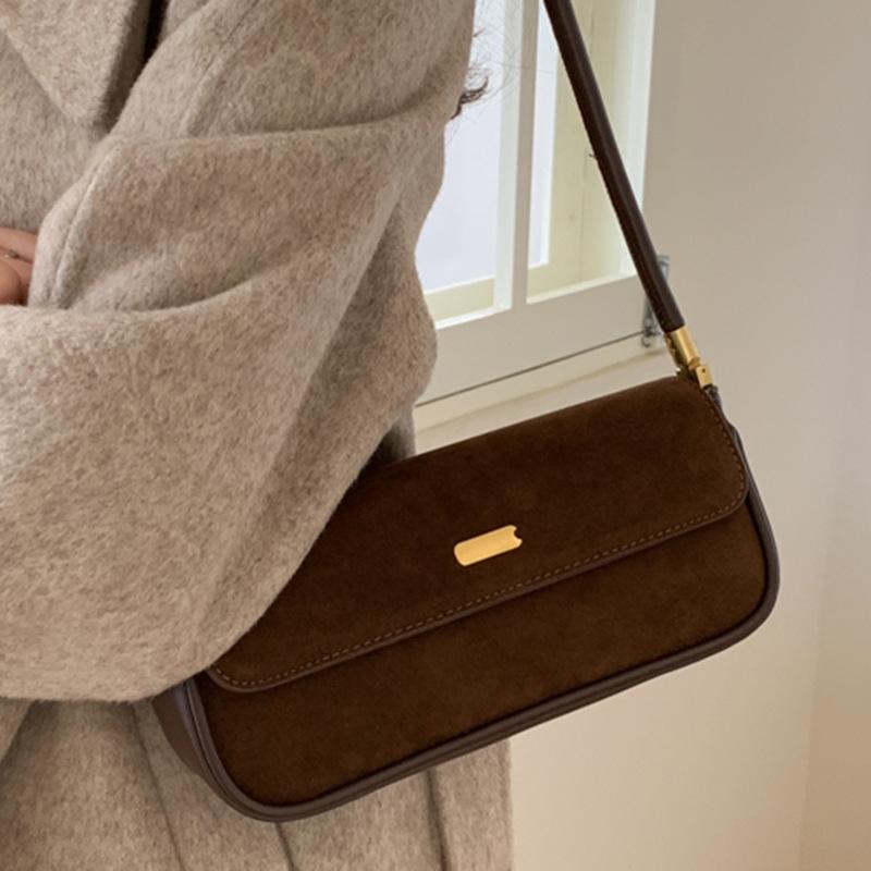 2025 Autumn New Underarm Bag Women's Fashion Texture Popular Foreign Style Niche Bag High Value Casual Handbag