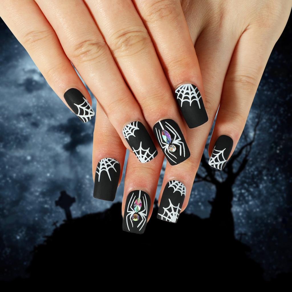 2025 New Halloween Wear Nail 3D Three-dimensional Nail Art False Nails European and American Spider Bat Nail Pieces