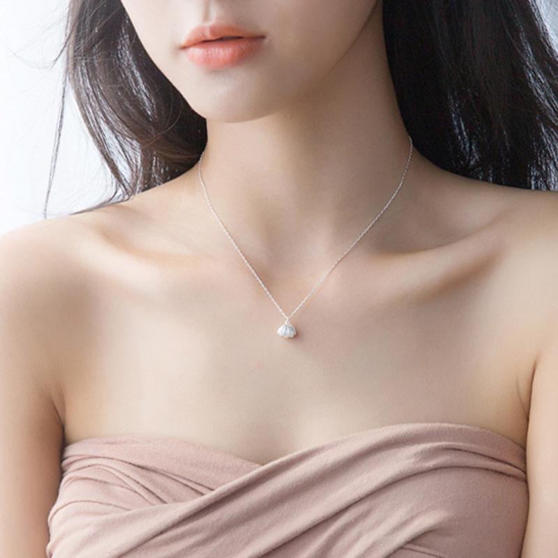 Korean Version Shell Necklace Women'S Cute Retro Animal Pearl Pendant Simple Collarbone Chain Jewelry Premium Durable