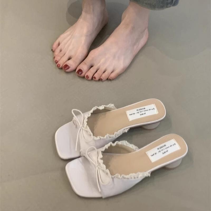 Designer Summer Butterfly Knot Lace Women Slippers Casual Thick Low Heel Dress Street Style Slides