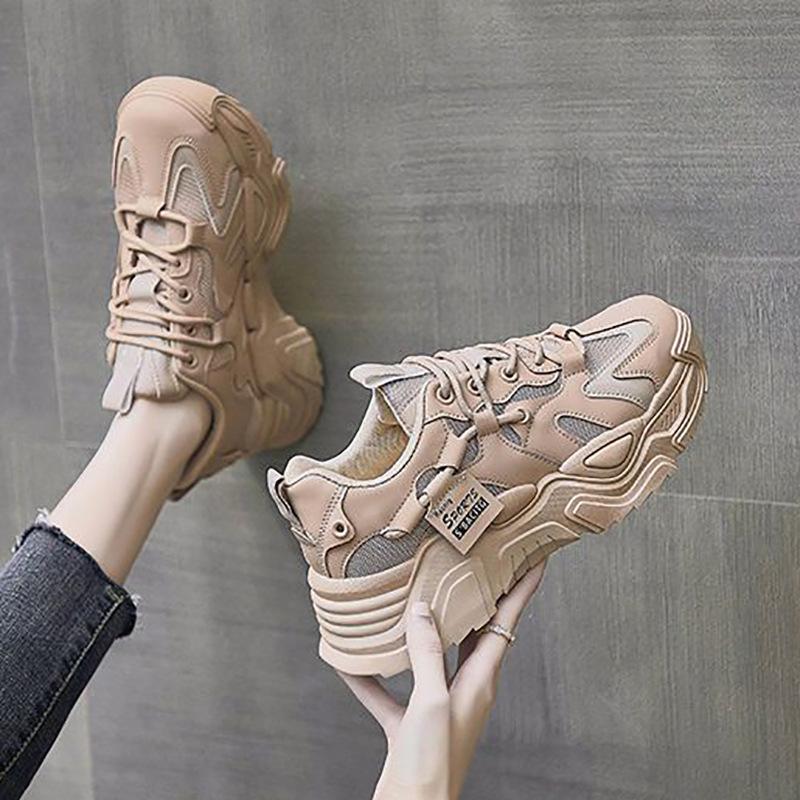 High-quality Women's Shoes 2024 Spring and Autumn New Ins Super Popular Dad Shoes Thick Sole Heightening Soft Leather Versatile Single Shoes