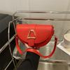 Niche Design Bag Women's 2025 Spring New Fashion Retro Shoulder Messenger Bag High Value Foreign Style Saddle Bag