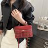 Spring and summer new product trend women's storage box bag simple casual portable shoulder messenger bag