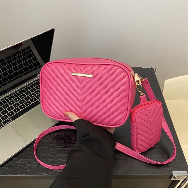 Fashionable Korean Inspired Solid Color Small Square Handbag 2024 New Trendy Design With Adjustable Shoulder Strap For Comfort