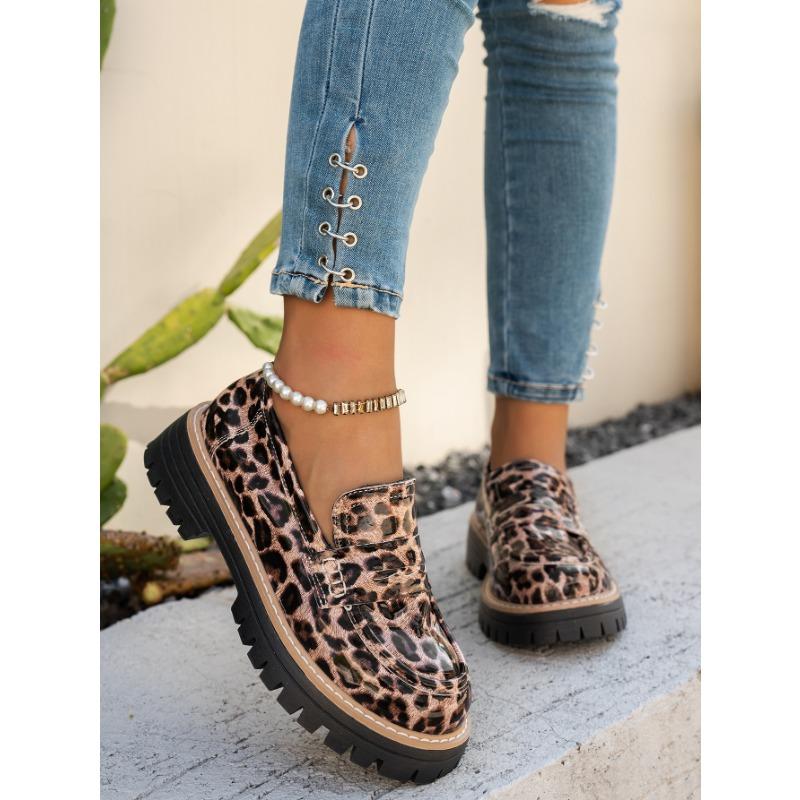 New thick-soled women's small leather shoes women's spring and autumn new single shoes retro pedals