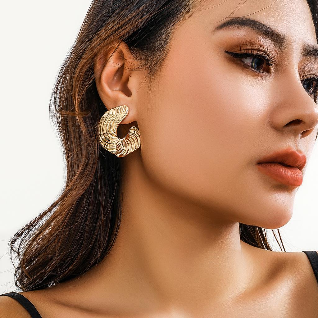 IngeSight.Z Vintage Geometric Irregular Texture Stud Earrings for Women Hiphop Metal Gold Color Earrings Christmas Party Jewelry