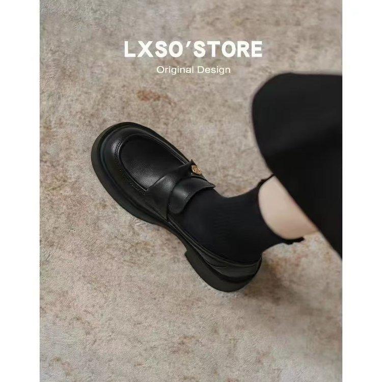 

Ретро туфлі на товстій підошві з неглибоким вирізом жіночі туфлі осінні маленькі шкіряні туфлі модні одинарні туфлі на один педаль 40