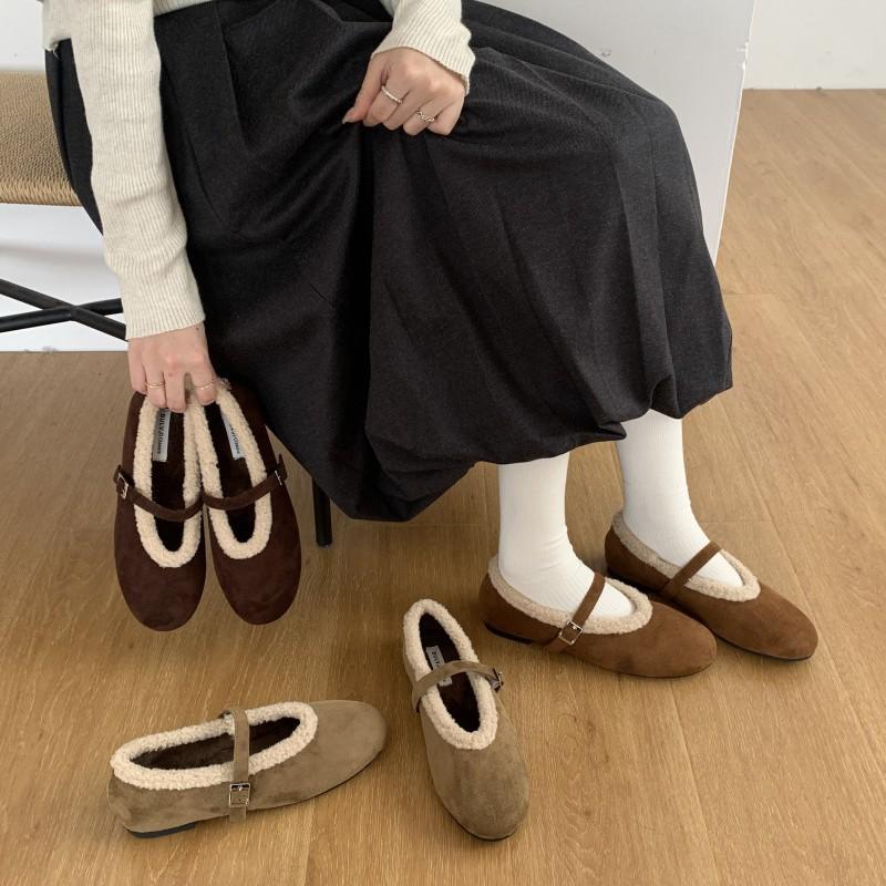High-end quality 2025 autumn and winter new round head with Mary Jane shoes versatile flat-bottomed plush warm fluffy shoes