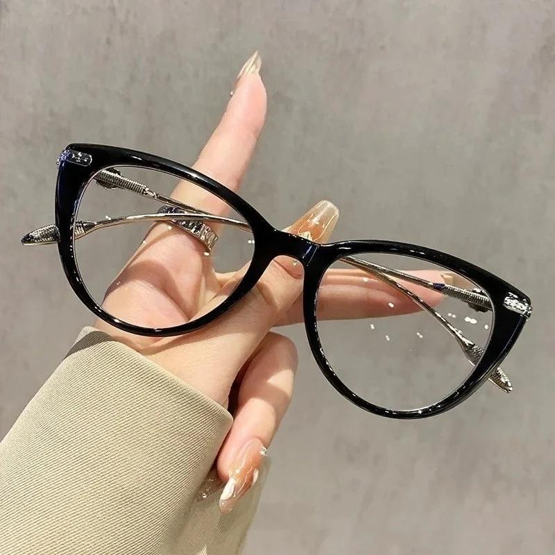 Popular Black Framed Cat Eye Glasses Ultra Light Unisex Glasses With Metal Frames That Look Youthful Anti-Blue Light Glasses