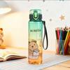560ml Capybara Tasse Niedliche Cartoon Wasserflasche mit Tragegurt Auslaufsicher Tragbarer Trinkbecher Sport Gradient Flasche