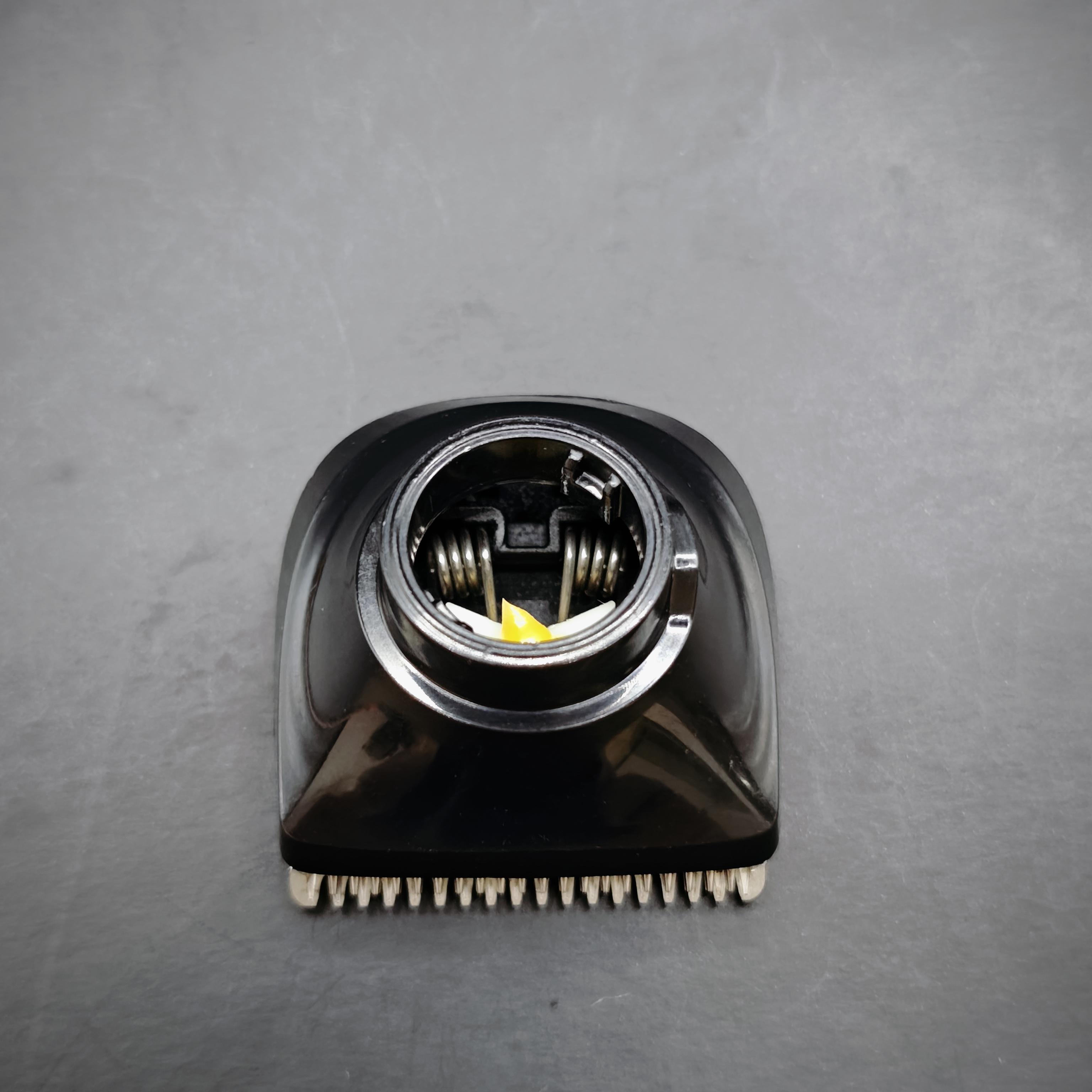 

Сменное лезвие для триммера Philips QG3334 QG3352 QG3356 QG3360 QG3362 QG3364 QG3347 QG3370 QG3374 QG3383 чёрный