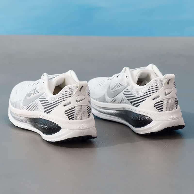 Nike Vomero Men's Running Shoes II7189
