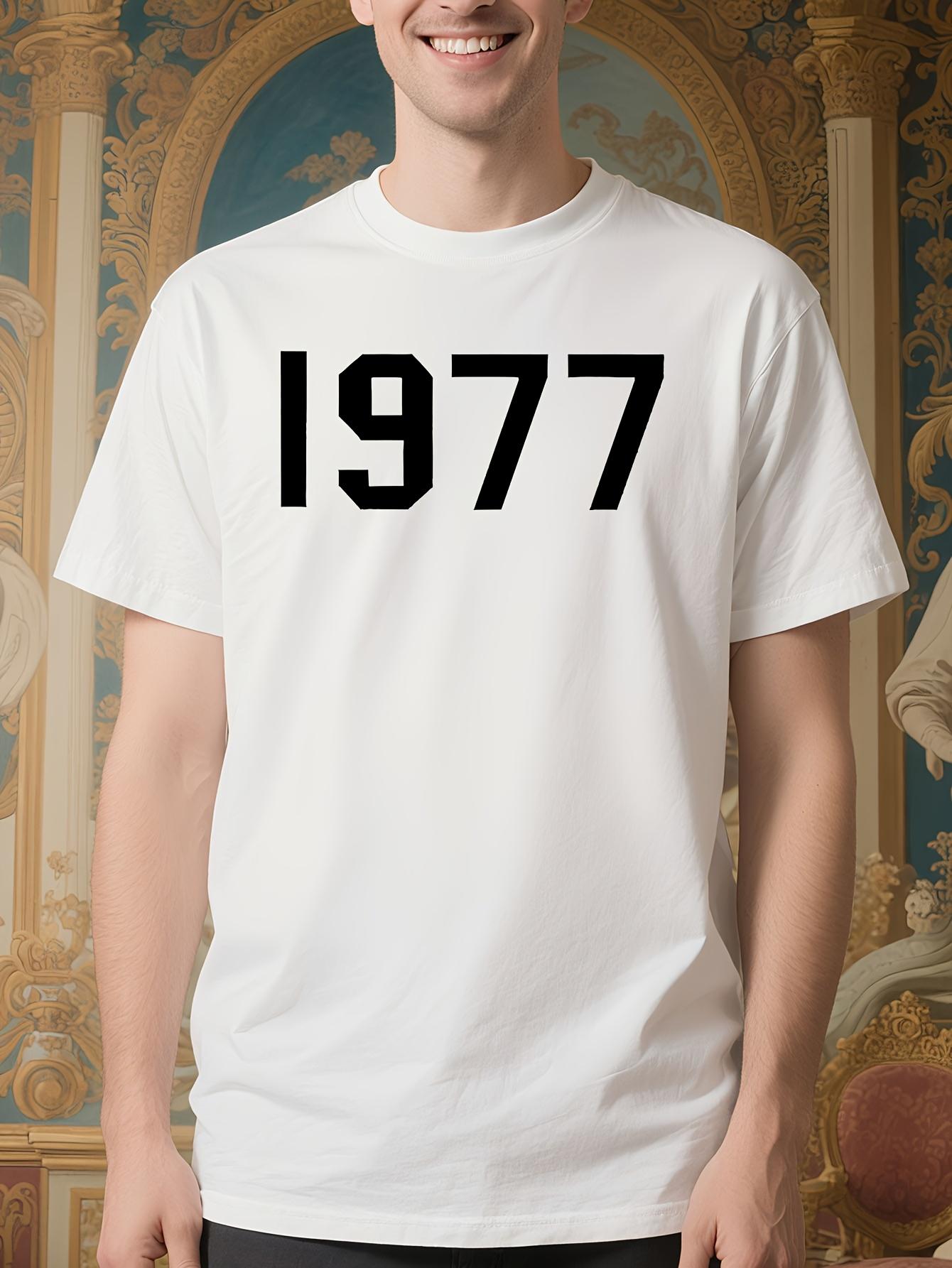 Vintage Tshirt Vintage 1977 Graphic Tshirt - Retro Year P... S