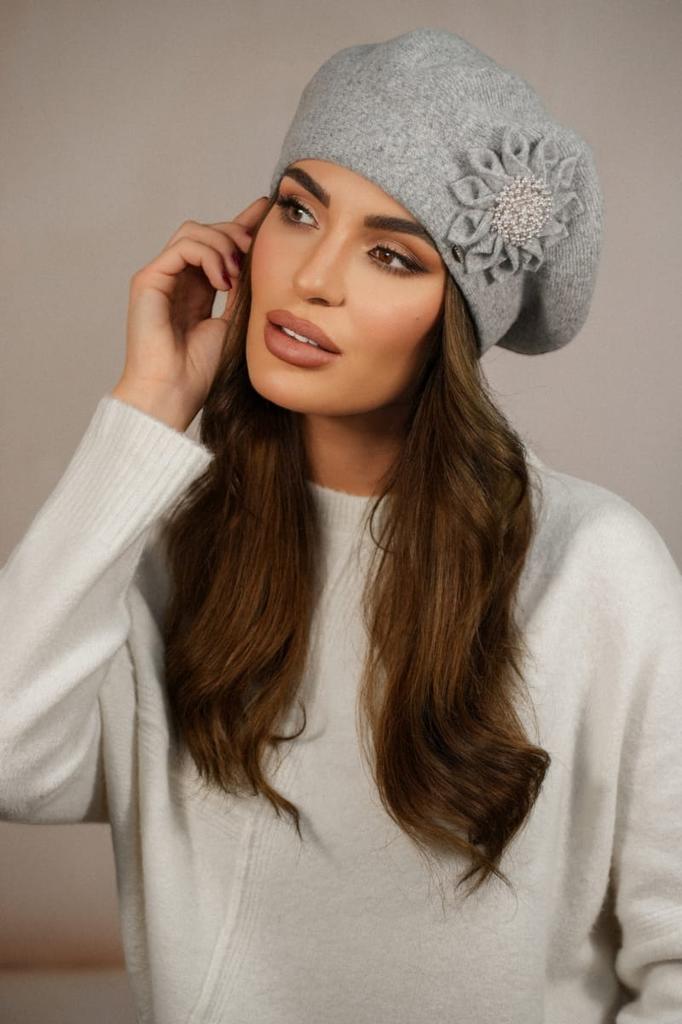 Women' Winter Wool Beret with Flower, Gray - Peony