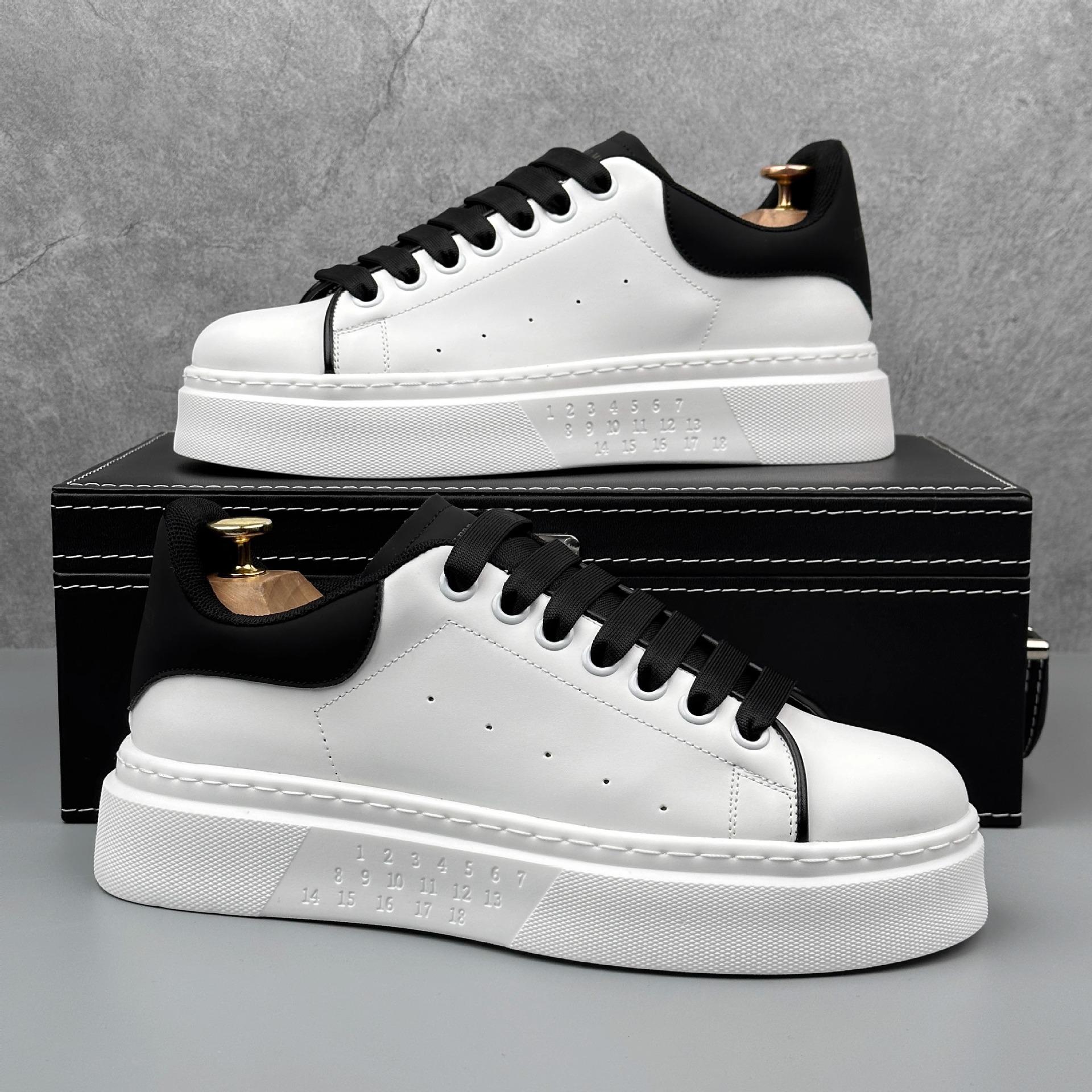 

New Luxury Men s Sneakers Fashion Trend Casual Shoes Thick soled Increased Comfort Soft soled Running Shoes Zapatos para hombres 44 черный белый