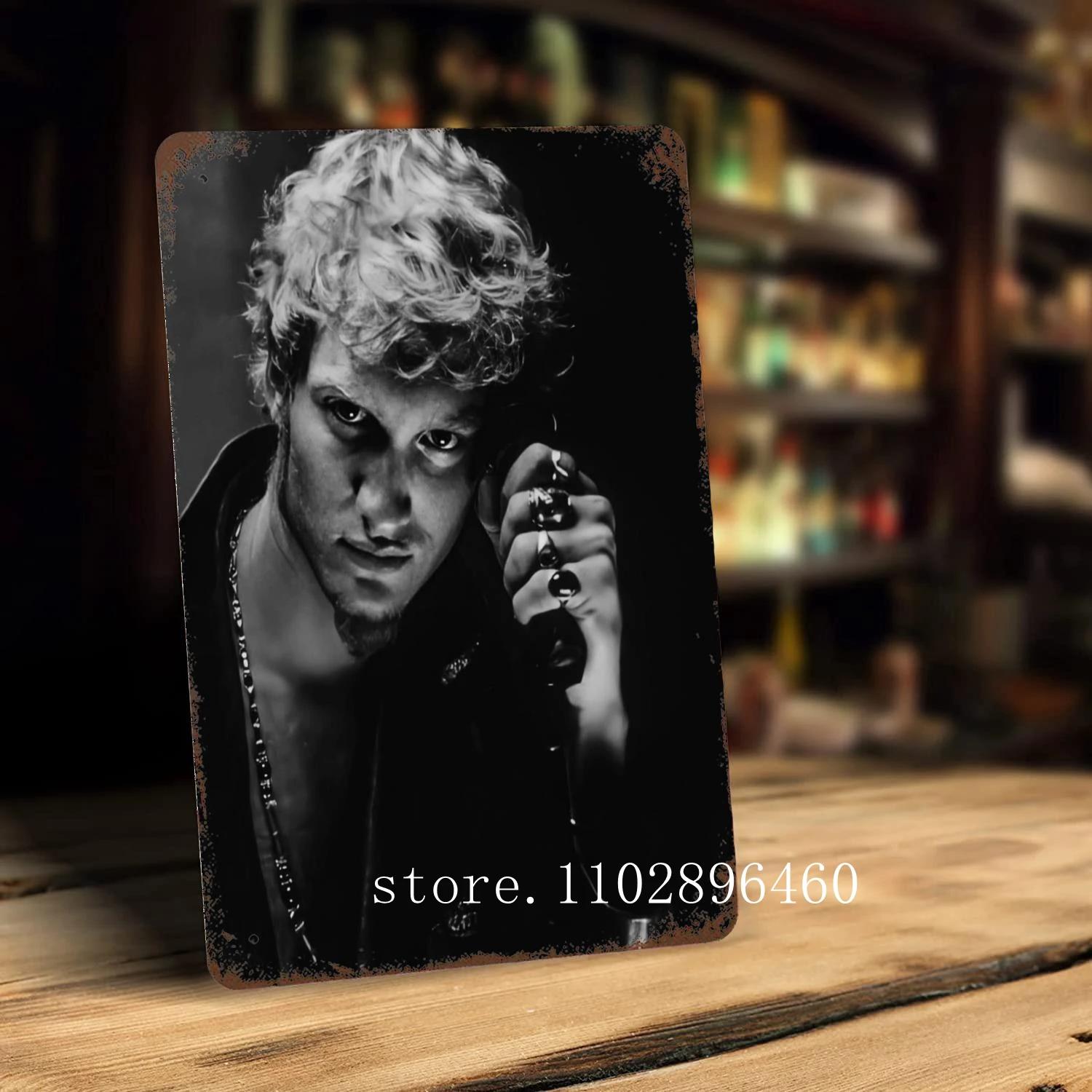 

layne staley Metal Plaques & Signs wall decor Vintage Tin Signs Captain Metal Poster Decor for Bar Pub Club Wall Decoration 20x30cm（7.8x11.8inch）