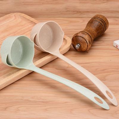 Ölfilterlöffel mit Aufhängeloch Langer Griff Ablassdüse Wiederverwendbar Vielseitiges Küchenutensil Kunststoff-Ölabscheider Suppenlöffel