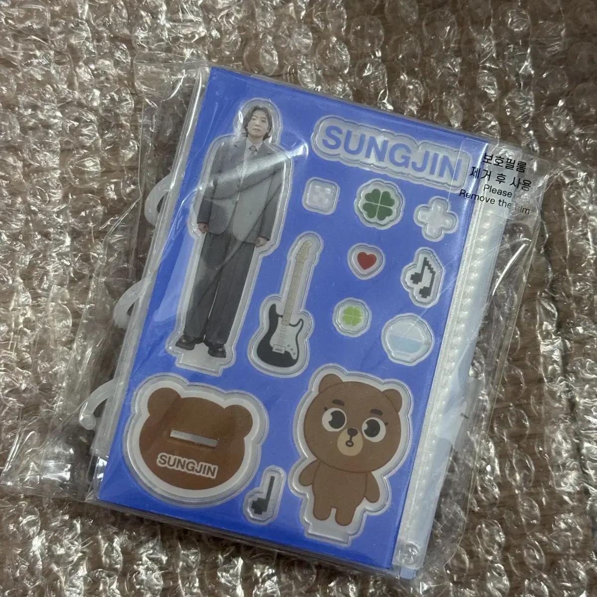 

Day6 House Sungjin Solo 30 Concert Shaker Photo Card Binder Is On Sale!