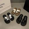 Zehenkühle Hausschuhe Damen Sommerbekleidung neue lässige Flip-Flops einfach mit Rock kühle Hausschuhe