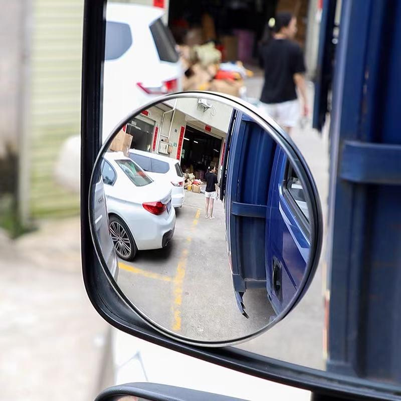 Portable Reflective Travel Mirror: Compact Round Handheld for Photo Shooting.