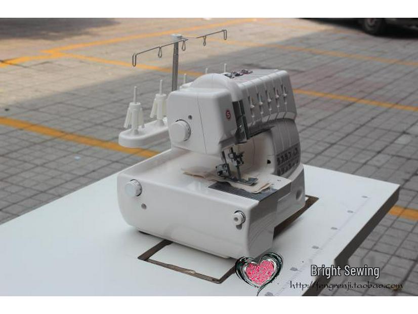 Singer 968 Overlock and Three-Needle, Four-Thread Coverstitch Serger for Household Sewing