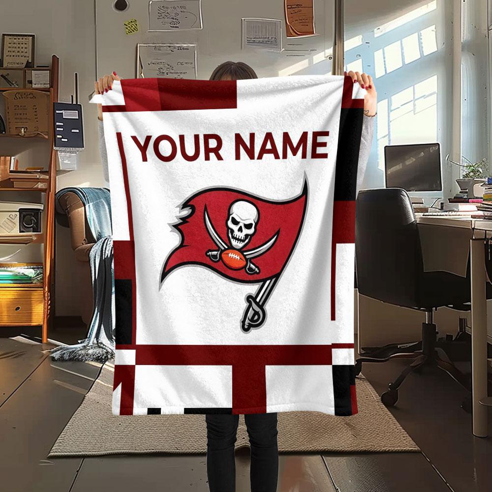 Custom Name,Tampa Bay Buccaneers Printed Flannel Blanket, soft throw for bedroom sofa, washable, Christmas present, great gift.
