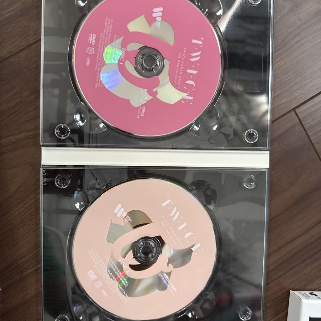 [USED] TWICE JAPAN DEBUT 5th Anniversary DVD
