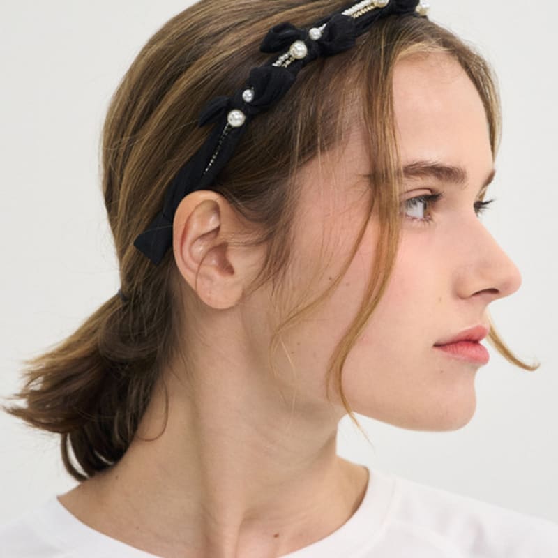 SORRY TOO MUCH LOVE Pearl Point Gem Ribbon Hairband_Black