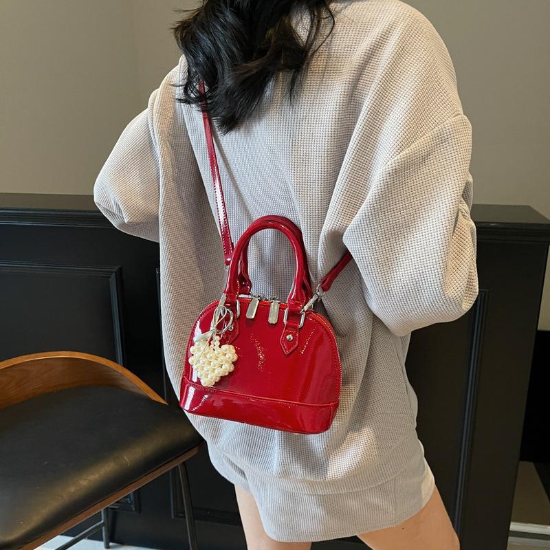 Bag Women 2025 Summer New Fashion Retro Portable Shell Bag Simple Casual One Shoulder Crossbody Bag Women