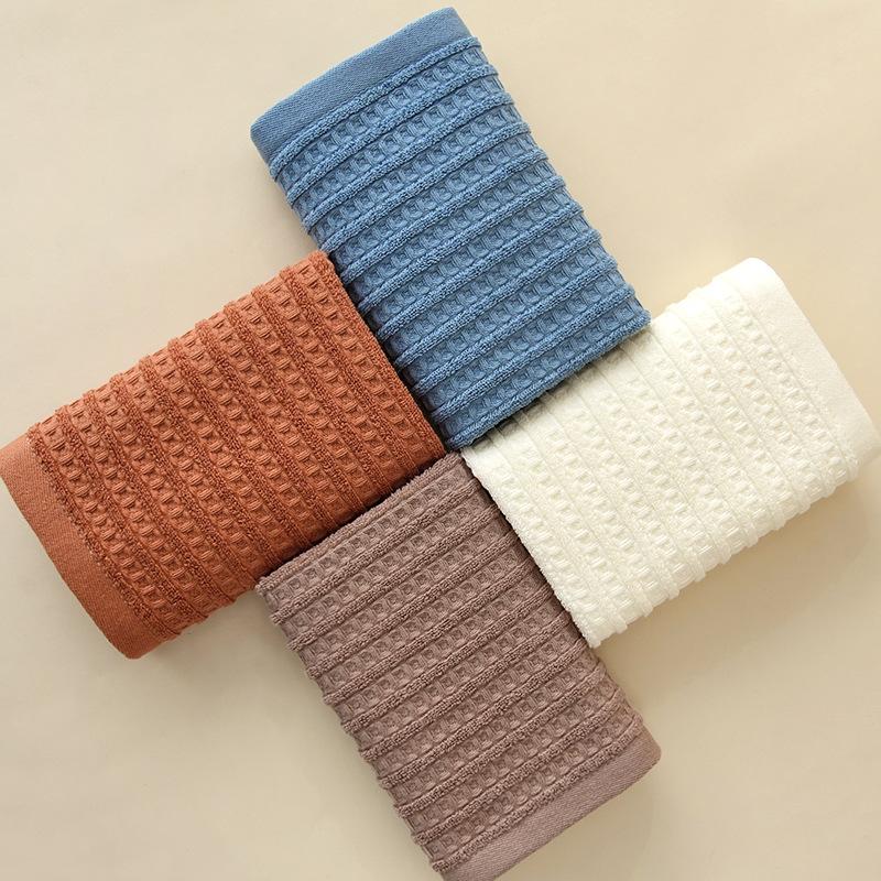 Premium Pure Cotton Waffle Weave Bath Towel – Soft, Absorbent & Quick-Drying Design with Elegant Texture for Home & Spa