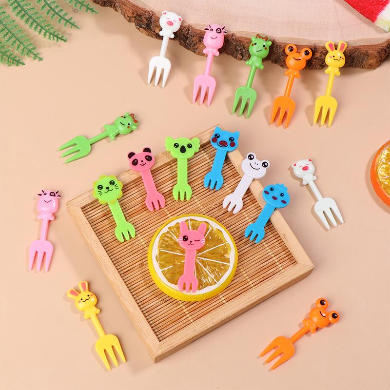 Cartoon Animal Fruit Fork Cupcake Decoration Food Bento Decoration Color Style Toothpicks Accessories Dessert Tools