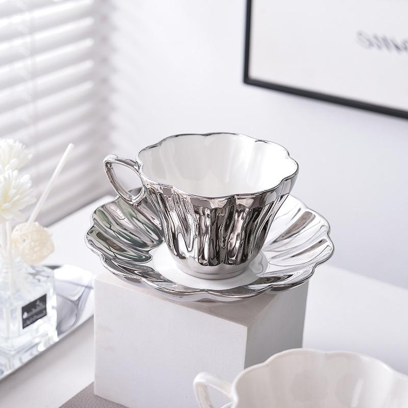 Silver Shell Ceramic Cup Coffee Mug Petals Pearl Glaze Set of Cups and Saucers Afternoon Tea Ceramic Mugs Tea Cup Set