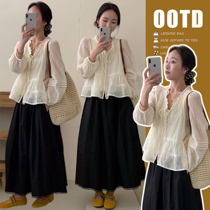 

Korean Style Maternity V-neck Slimming Long-sleeve Top and Skirt Set L
