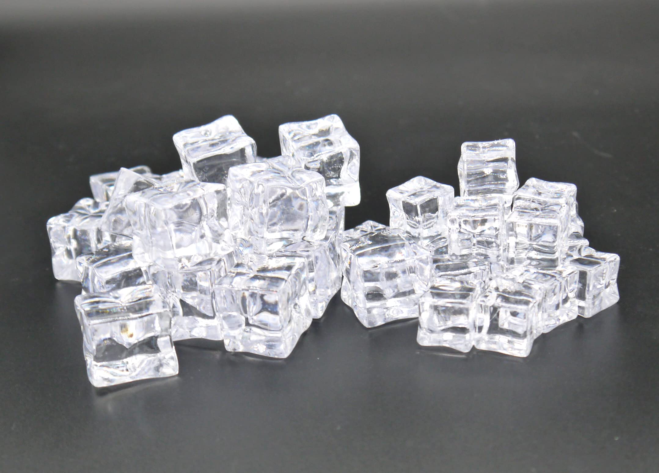 

Masajikiya Ice Display Food Fake Ice Photography Fake Acrylic Ice 2cm 40 Pieces Ice, Samples, Ice, Cubes, Props, Ice, Samples, & 3cm,