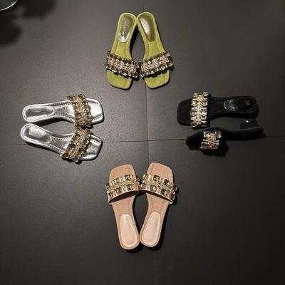 2025 Summer New Word with Rhinestone Temperament Versatile Fashion Internet Celebrity Explosion Comfortable Square Head Sandals