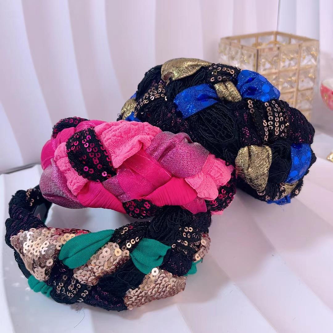 

Новые популярные европейские и американские повязки на голову