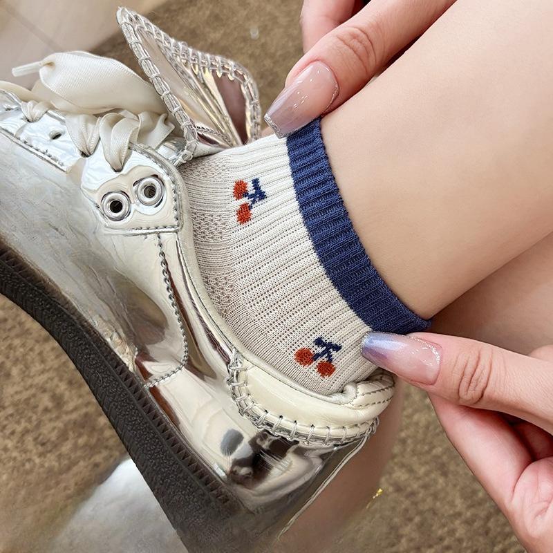 Boneless Spring/Summer Style Stitched Cotton Short Socks with Cute Short Cuffs and Lightweight Women's Cotton Socks