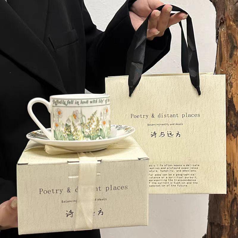 Coffee cup and saucer gift box set ceramic French vintage bellflower home water cup couple gift high-end souvenir