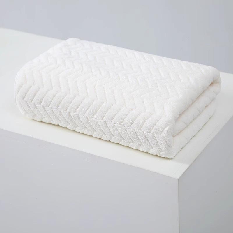 High Quality Thick Coral Velvet Bath Towels, Soft and Absorbent Towels, Sports Beach Towels for Home and Hotel Use