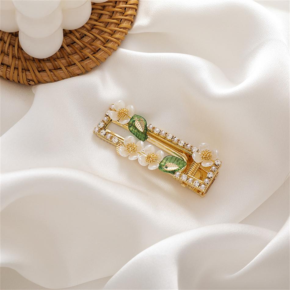 Pear Flower Series Hairpin Sweet and Cute Shell Flower Pearls Side Clip Green Leaf Spring Clip Duck Hairpin Hair Accessories