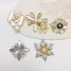 Beauty Expert Across Three Seasons BI New Japanese-style Daisy Design Tian Freshwater Pearl Brooch