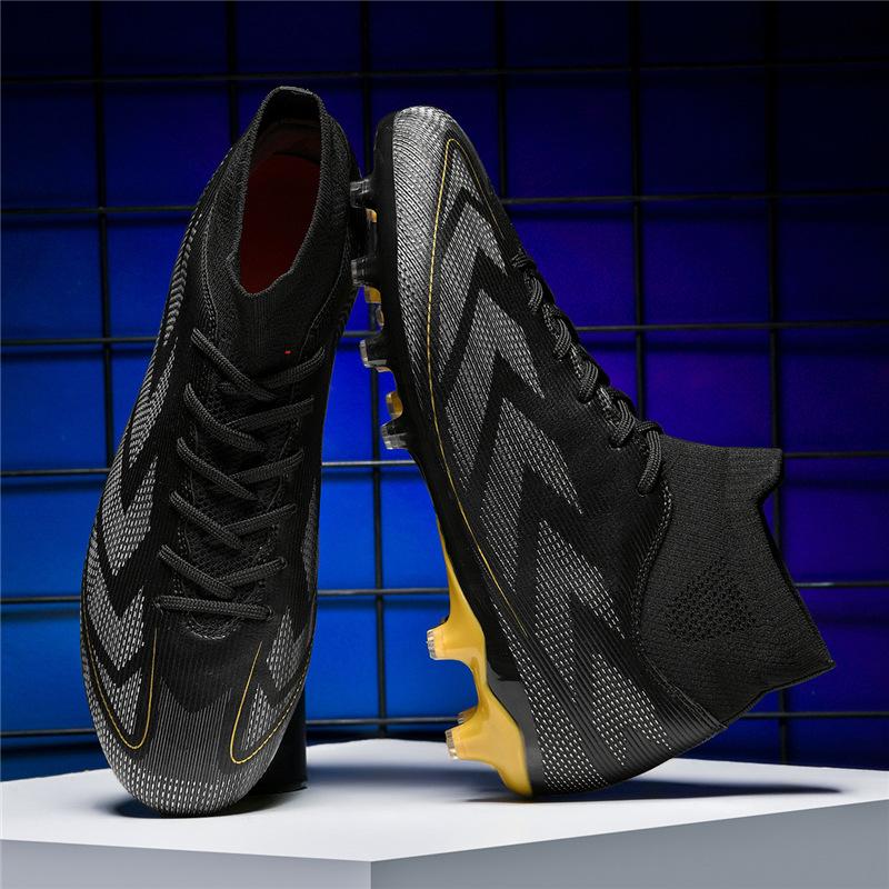 New Football Shoes, Male Students and Female Broken Nails, Training Shoes, Competition Football Shoes, One Piece In Stock On Amazon 2025.