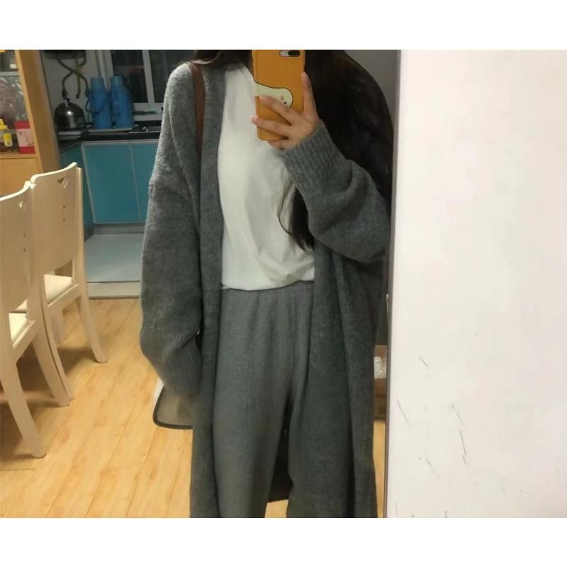 

New retro gentle wind v-neck medium and long sleeved knitted cardigan women s simple lazy wind jacket top One Size темно-серого