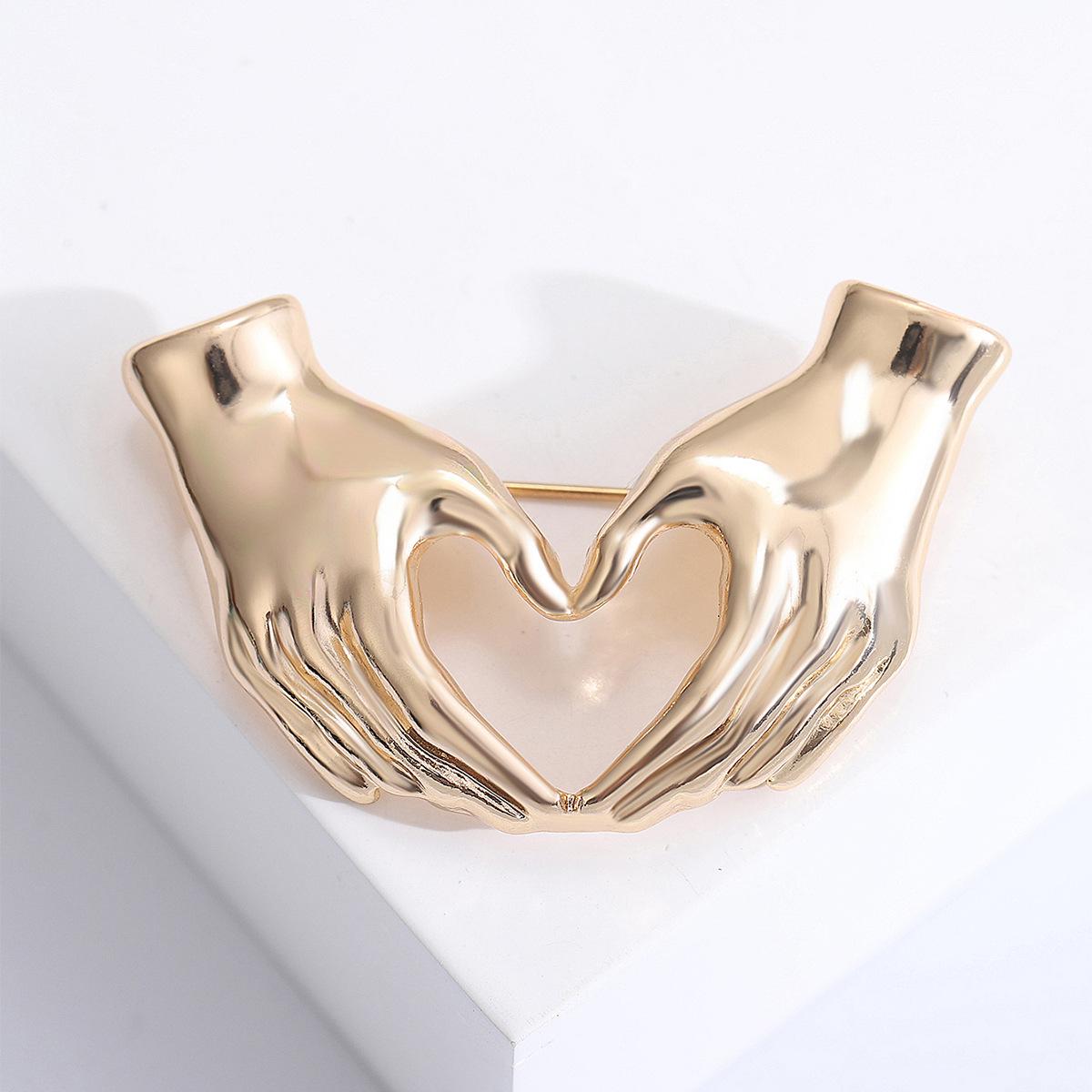 

Творческая личность, брошь «Руки, а не сердце», оригинальный нишевый жест, простой и элегантный ретро-свитер, аксессуары для пальто