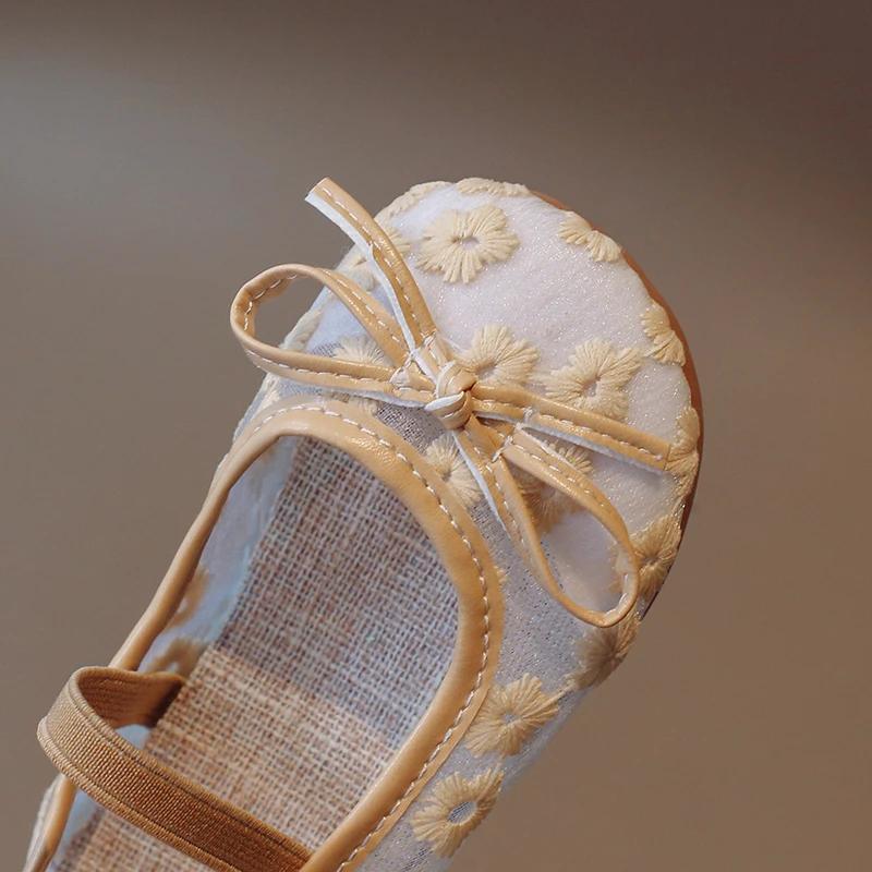 Girls Summer Mesh Bow Flat Shoes Female Infant Embroidery One Stirrup Sandals Students Simple Elasticized Princess Shoes 23-36