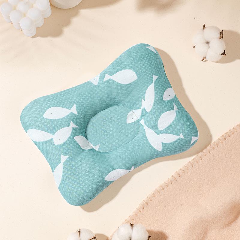 

Подушка для новорожденных и малышей для предотвращения плоской головы (0-3 года) - Дизайн с мультяшным рисунком из чистого хлопка