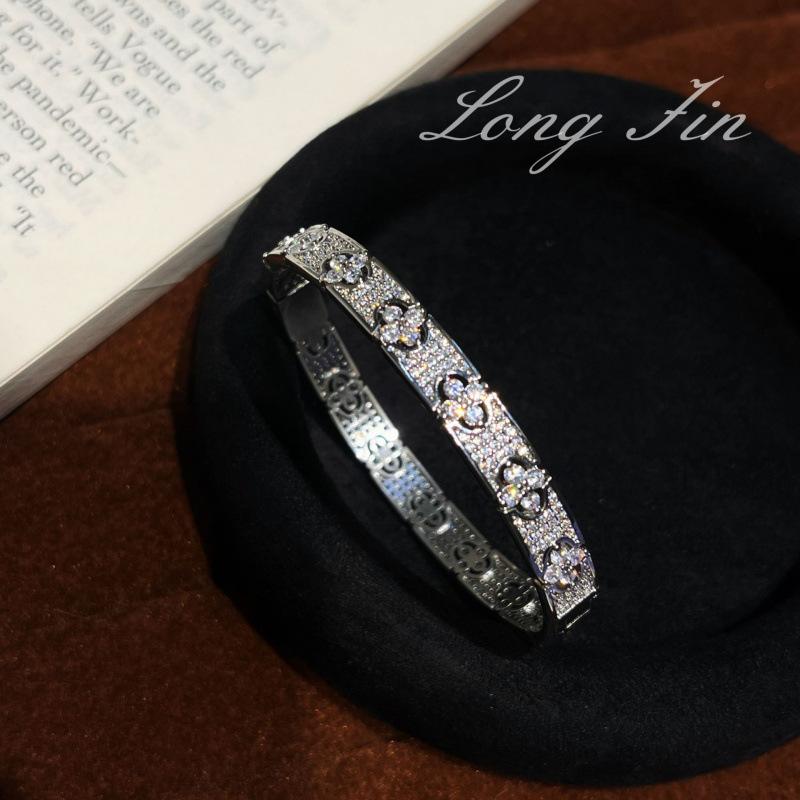 Medieval Style Full Diamond Four-Leaf Flower Point Diamond Bracelet Ring High-End Light Luxury Versatile Bracelet